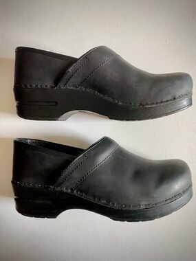 Dansko Black Leather Clogs EU size 40